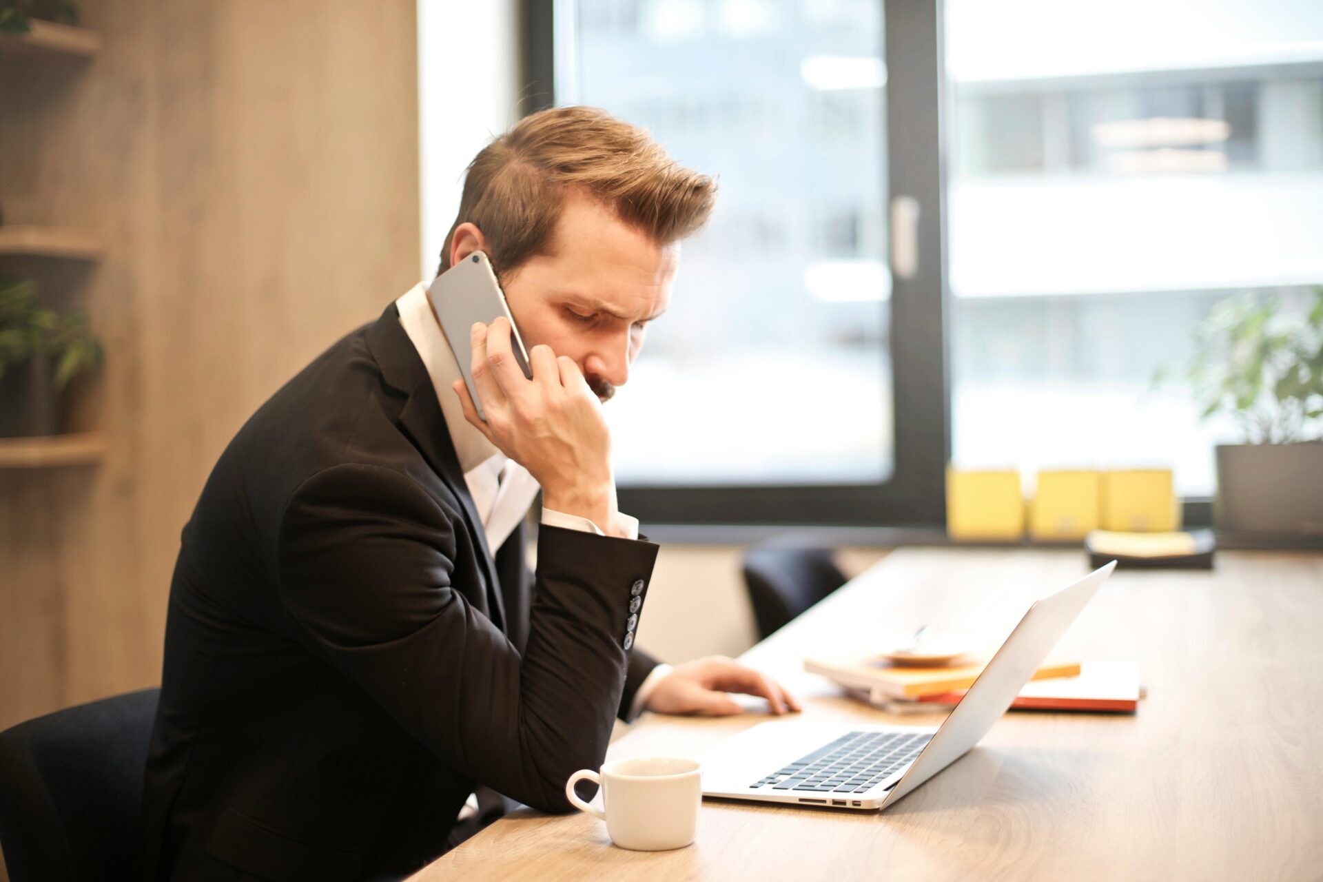 Man taking a phonecall